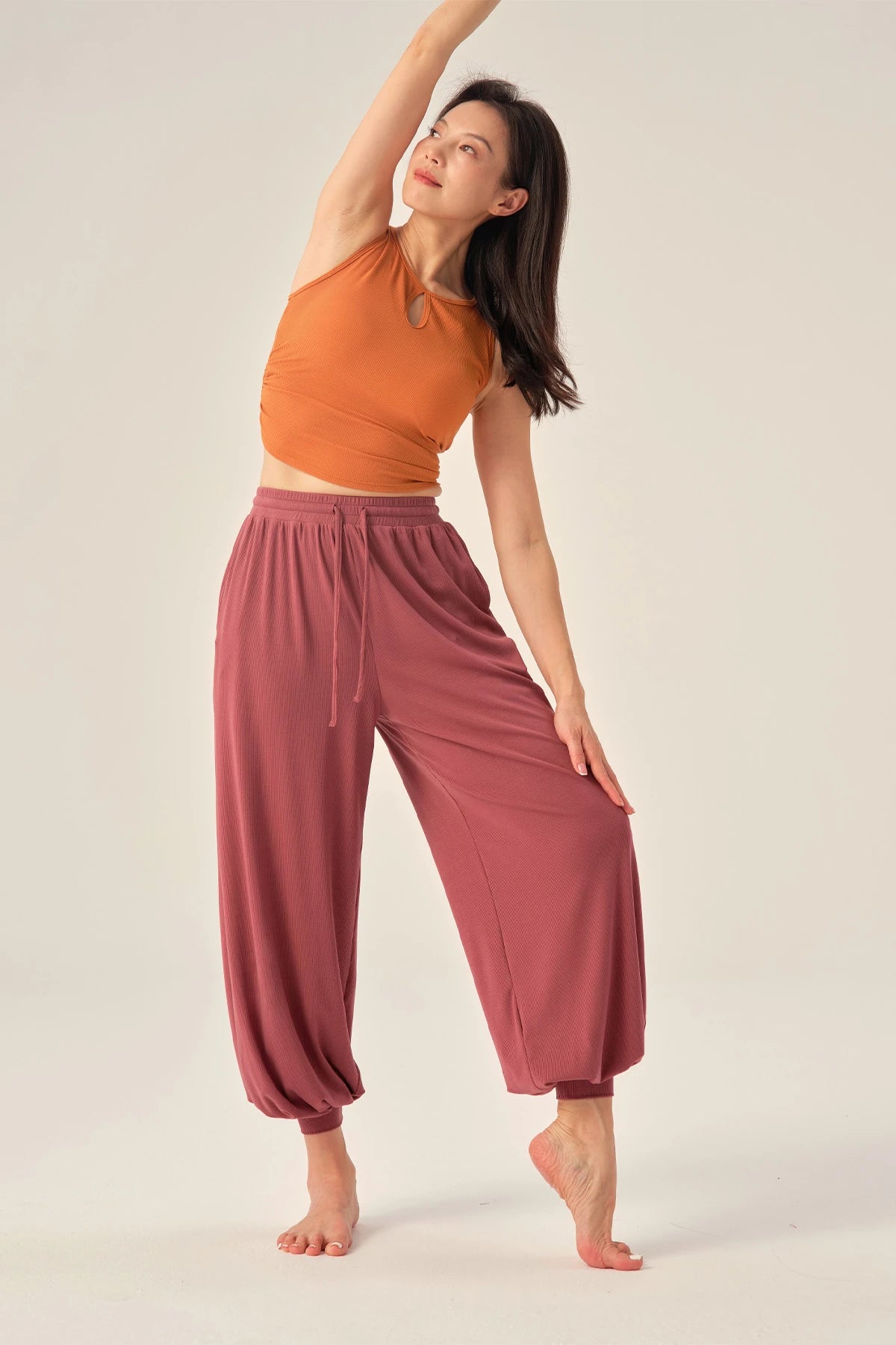 Isla Crescent Cutout Design Tank