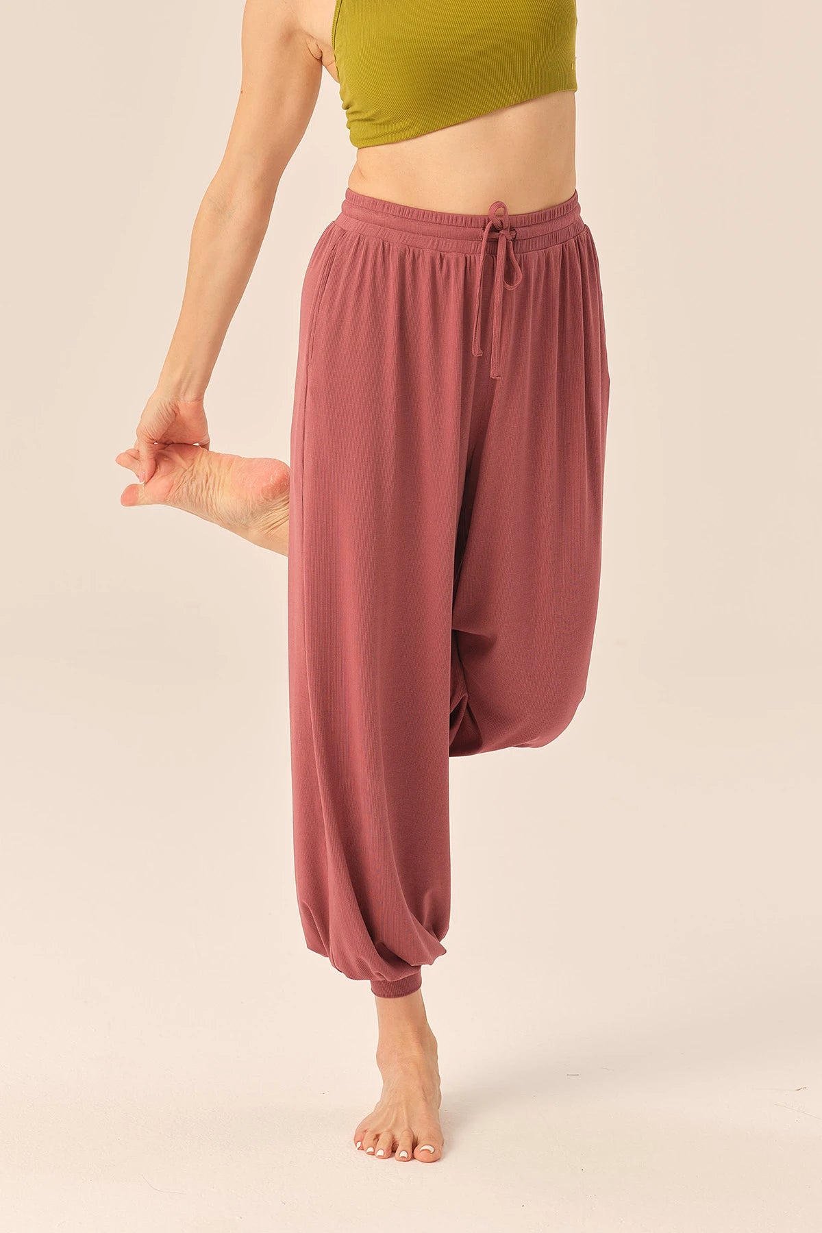 Sophia Pockets Tencel Jogger Yoga Pants