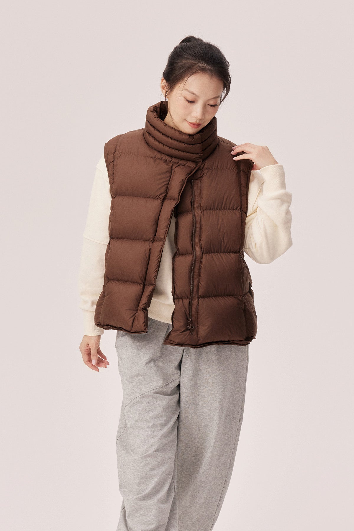 Estella High-Neck 95% White Duck Down Vest