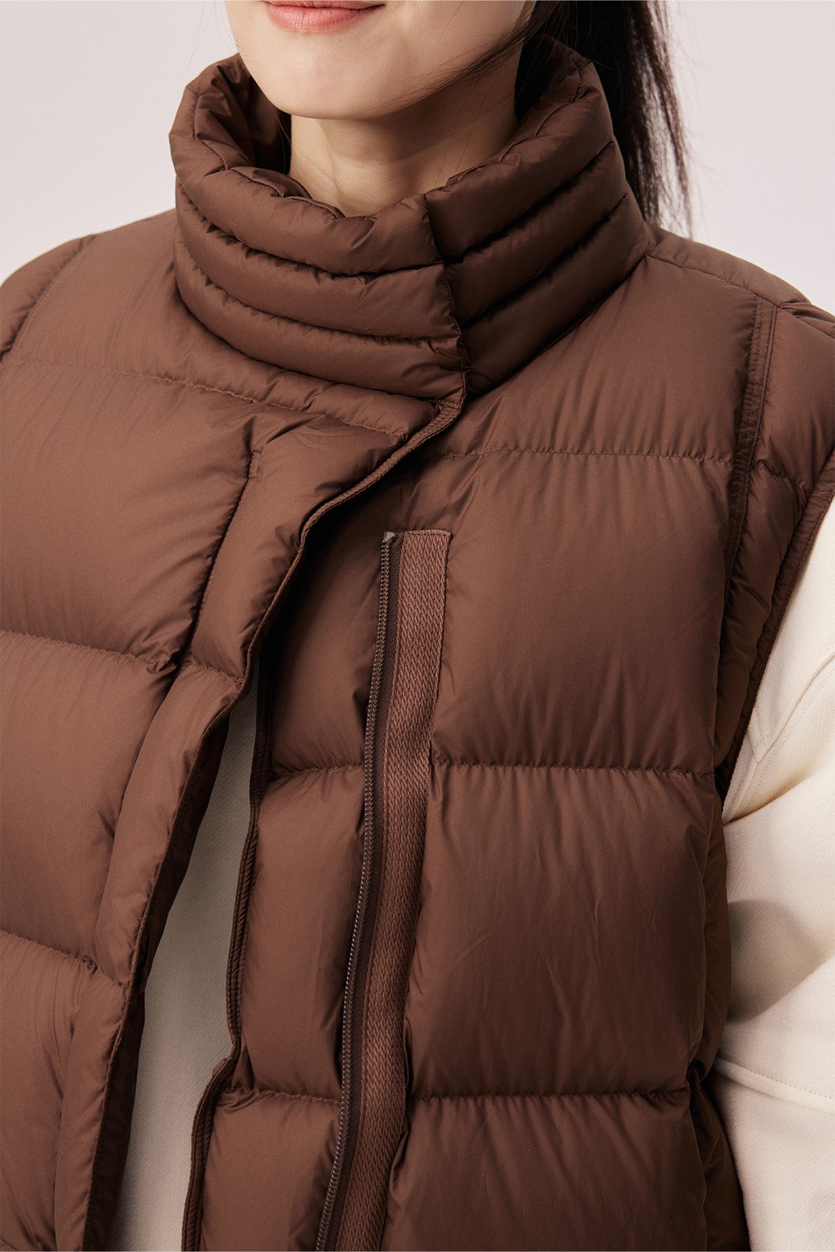 Estella High-Neck 95% White Duck Down Vest