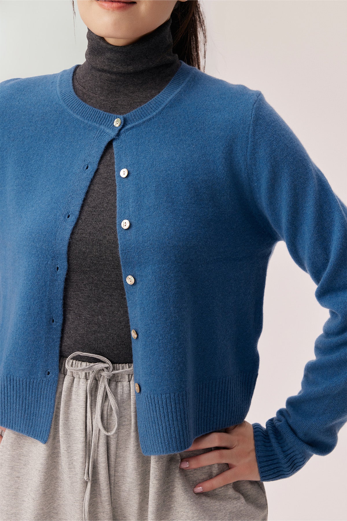 Iyla Round Neck Casual 100% Wool Cardigan