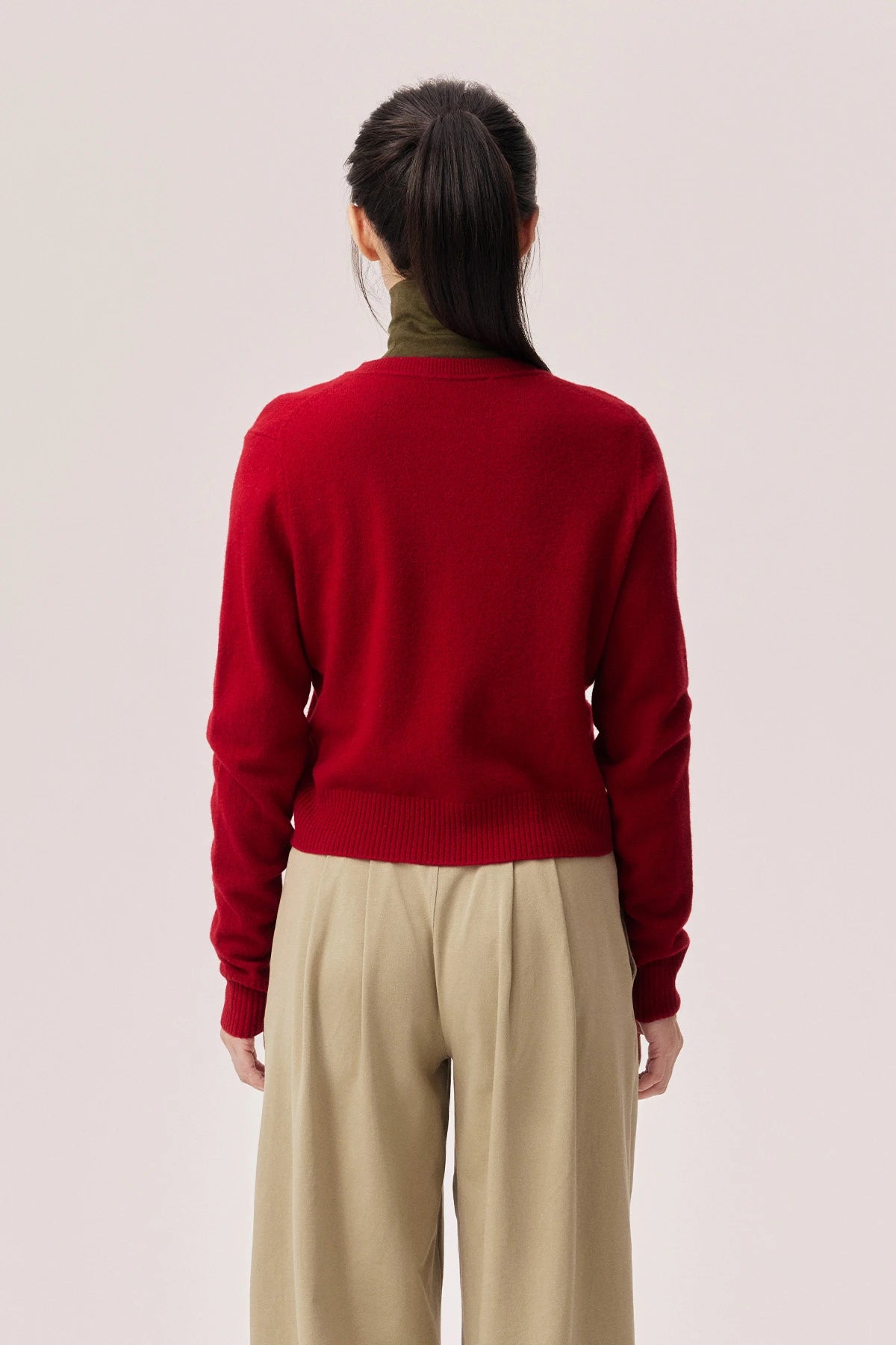 Iyla Round Neck Casual 100% Wool Cardigan