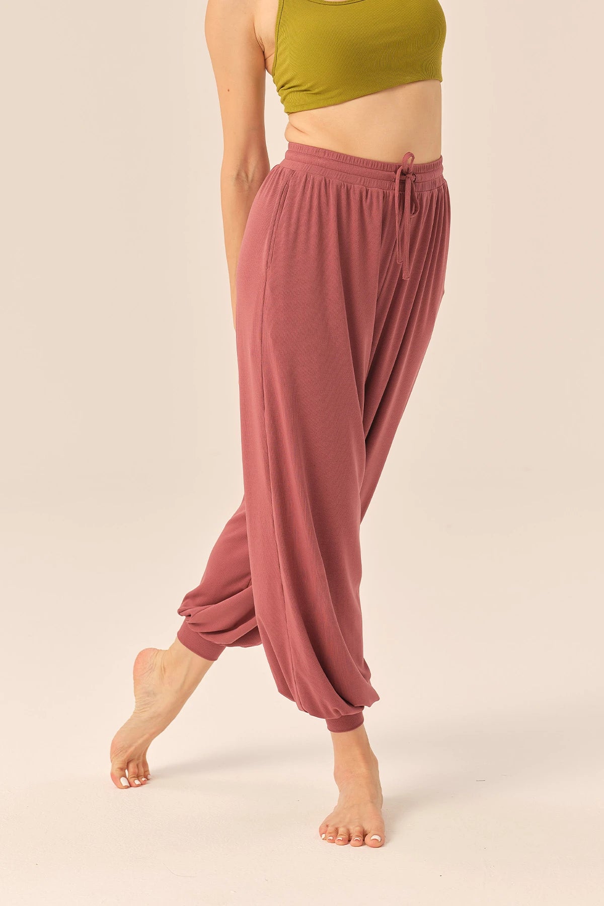 Sophia Pockets Tencel Jogger Yoga Pants