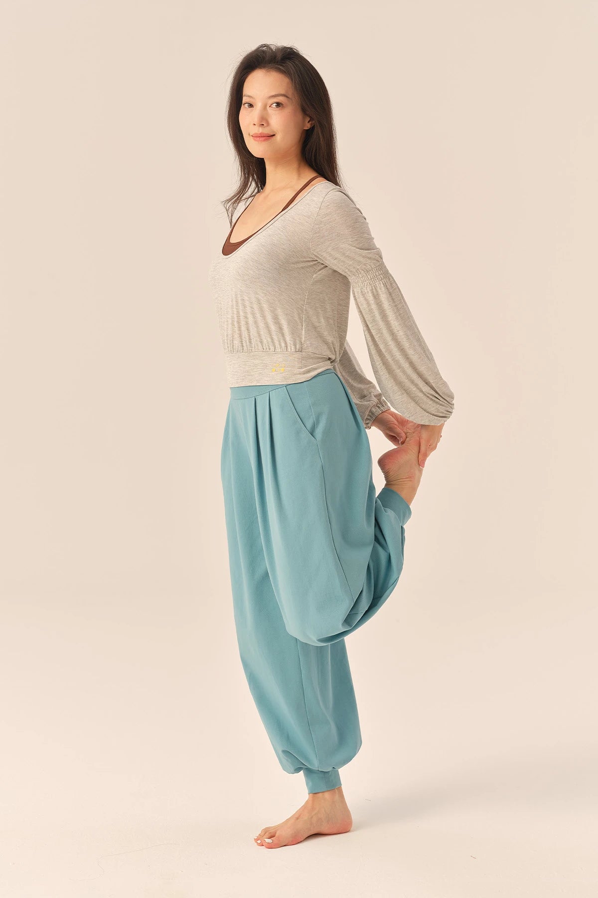 Olivia Bamboo Long- sleeved Shirt