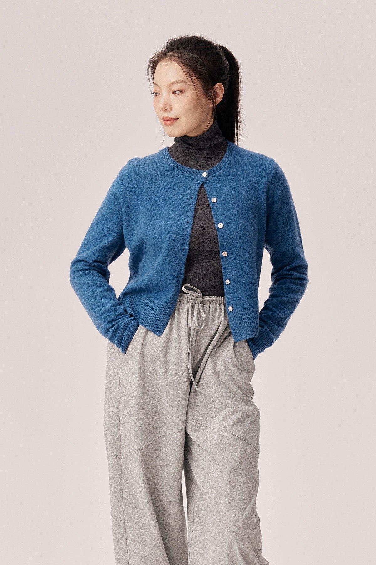 Iyla Round Neck Casual 100% Wool Cardigan