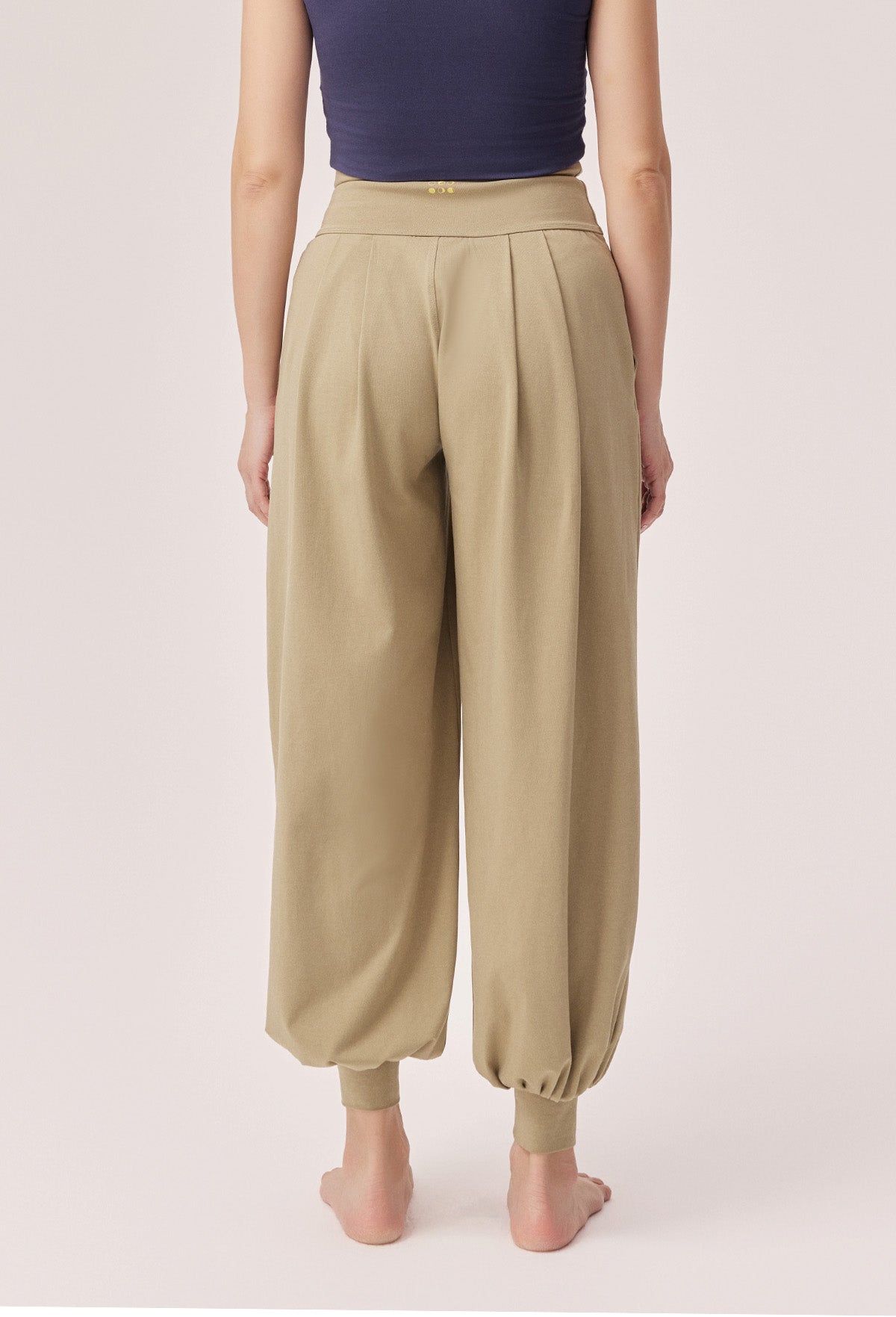 Amari Relaxed High-Rise Cotton Yoga Jogger Pants