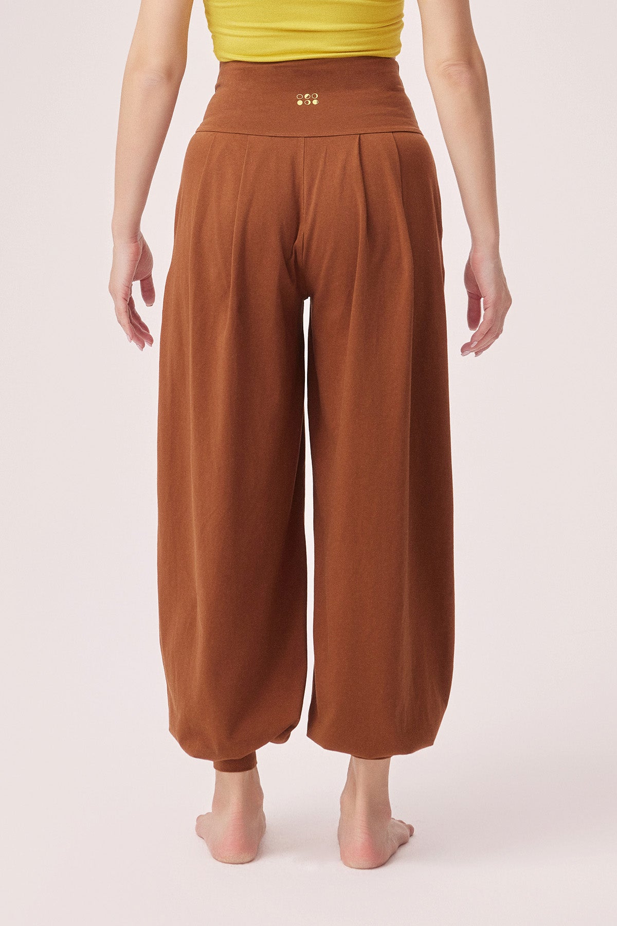 Amari Relaxed High-Rise Cotton Yoga Jogger Pants