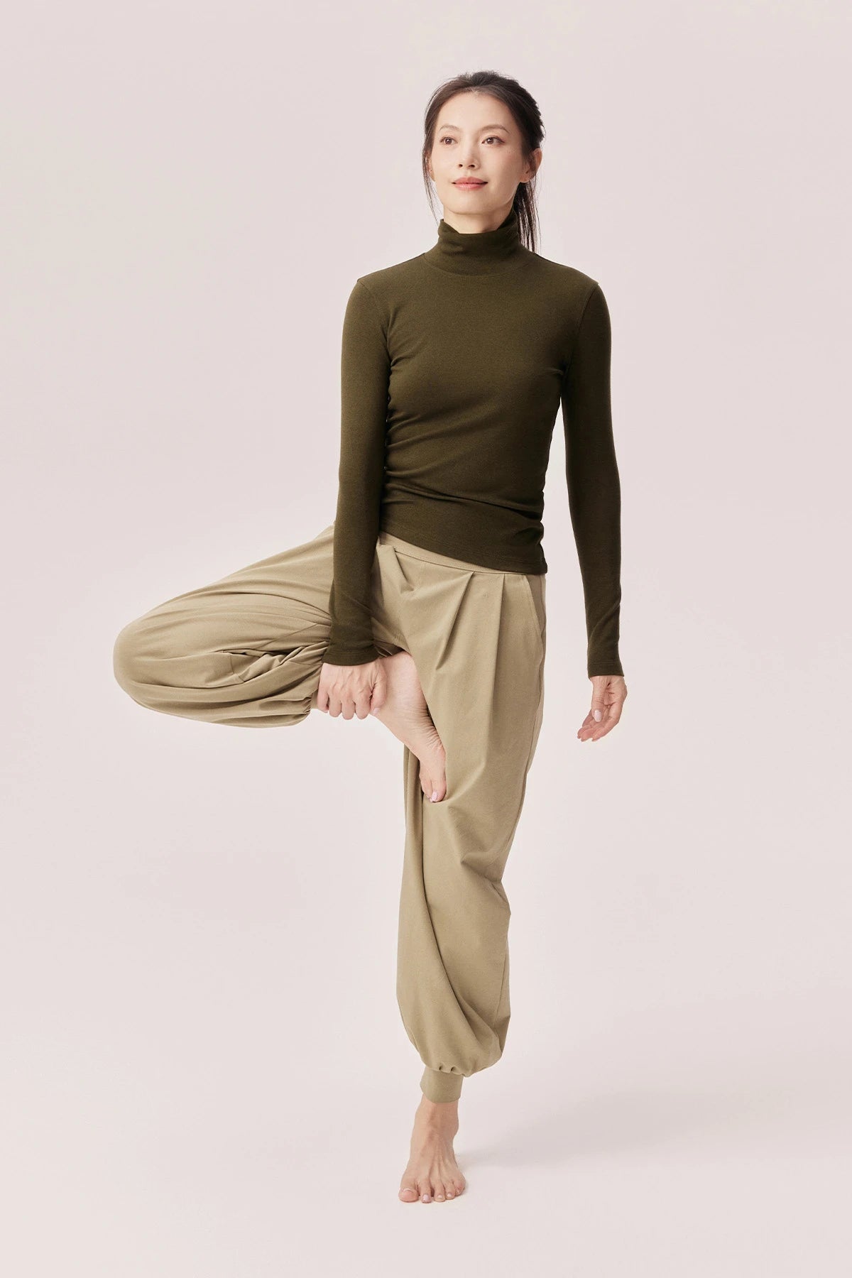 Raya Turtleneck Cashmere Sweater
