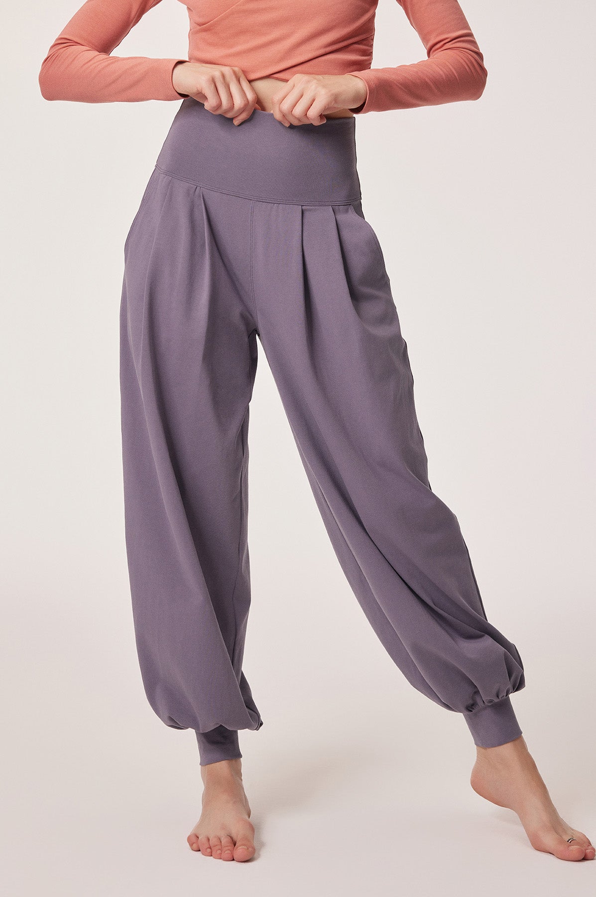 Amari Relaxed High-Rise Cotton Yoga Jogger Pants