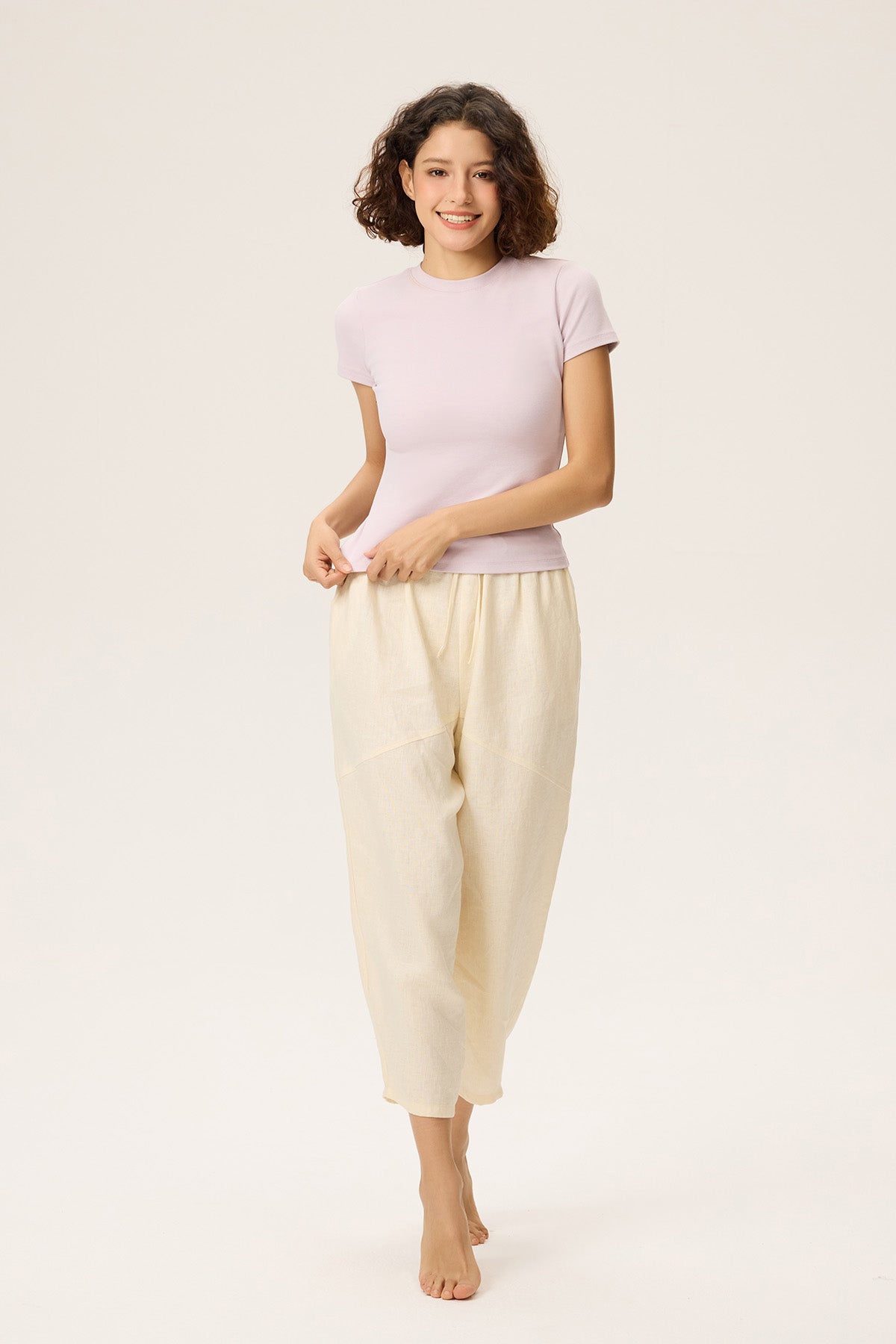 Disa Crew Neck Essential Fitted T-shirt